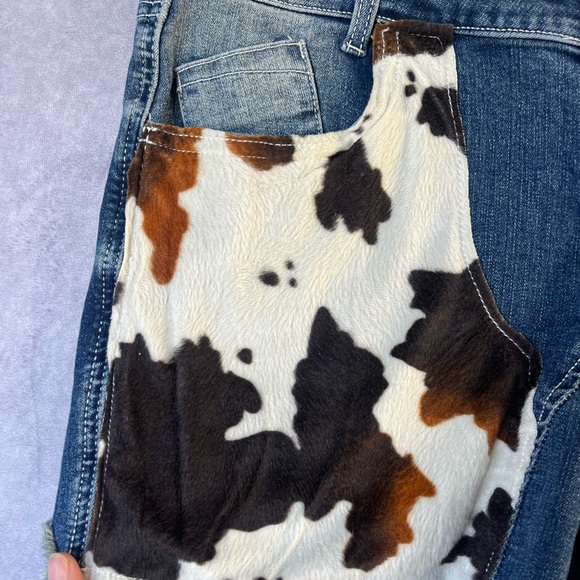 Glimms New York FRAYED COW PRINT JEAN SHORTS Size 32 Mens - Picture 8 of 8